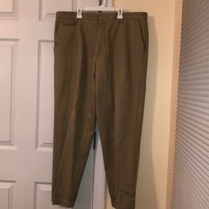 Khaki Dockers, relaxed fit 38x30